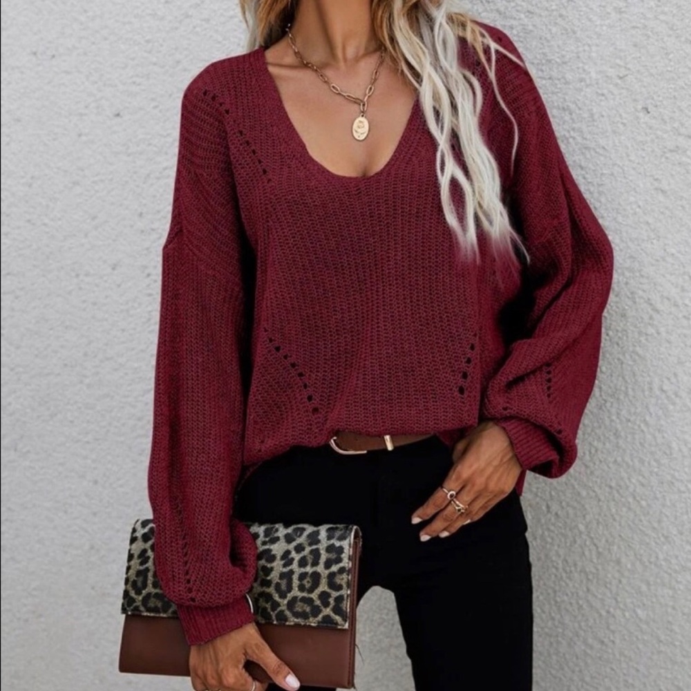 Women V neck burgundy sweater